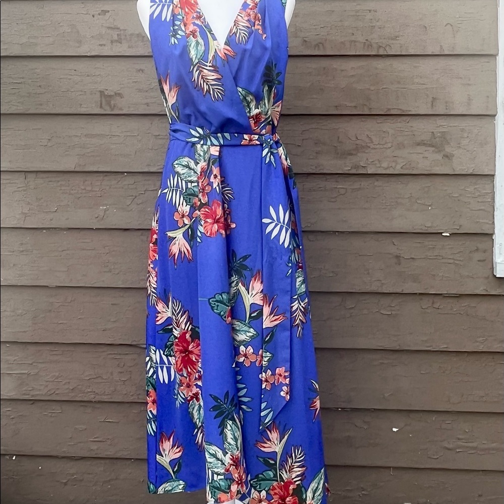 NWT! Tahari Royal Tropical Bloom dress! - Picture 2 of 9